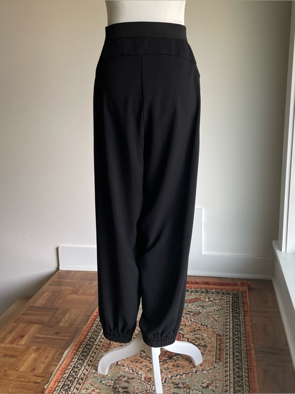 Simply Vera Vera Wang Silky Lightweight Jogger-style Dress Pants, size XL - Picture 2 of 14